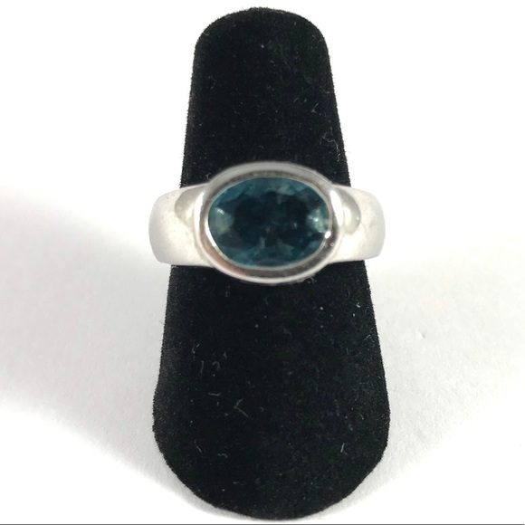 Vintage Jewelry - Sterling Silver 925 Blue Topaz Ring Size 6